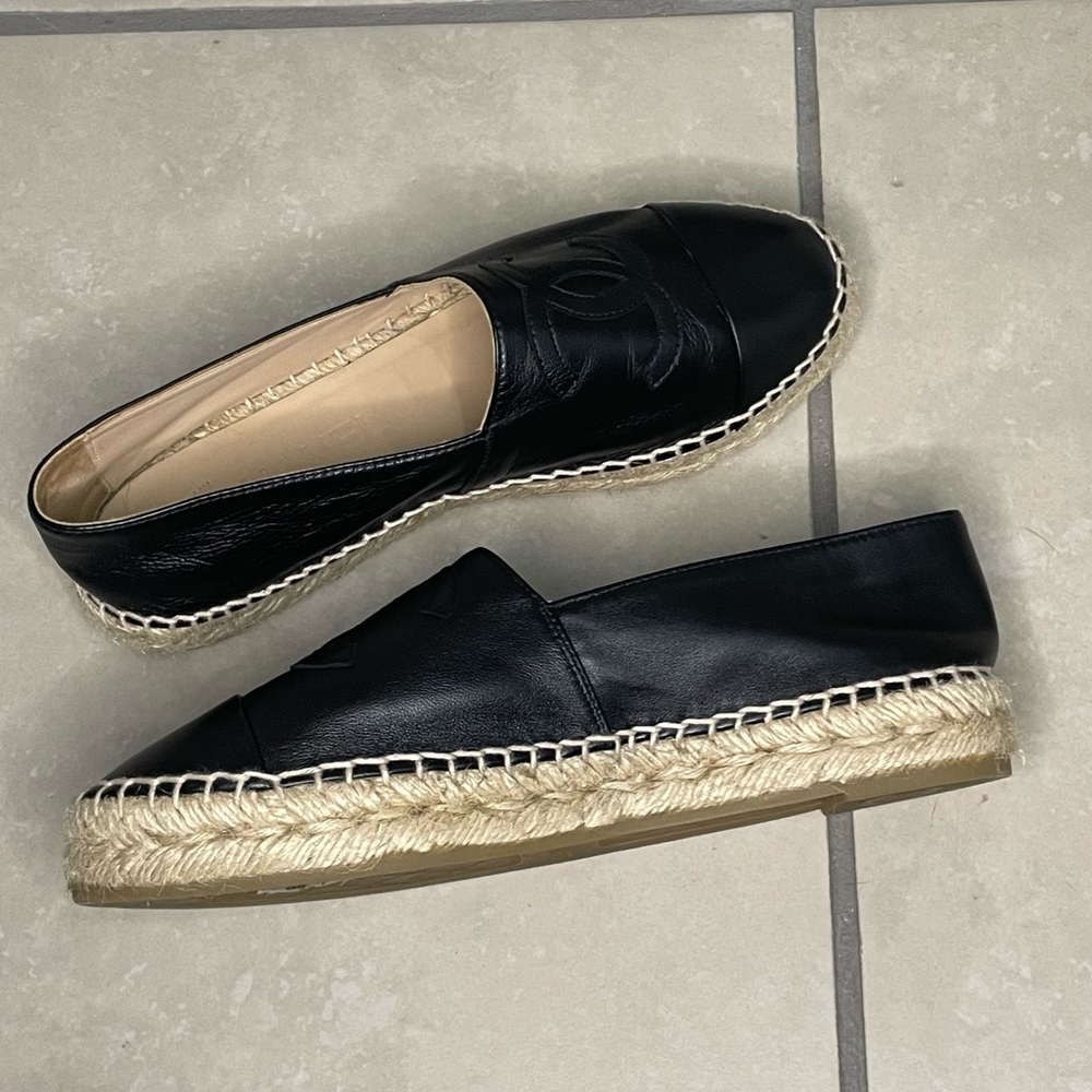 Chanel Black Leather Espadrilles Size 37 G29762 - Picture 9 of 16